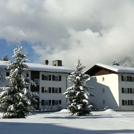Garden-mountain Daire